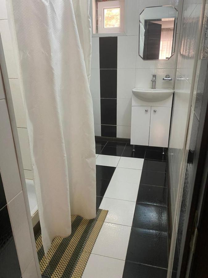 Room Hostel Dostyk Almaty Luaran gambar