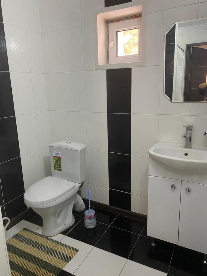 Room Hostel Dostyk Almaty Luaran gambar