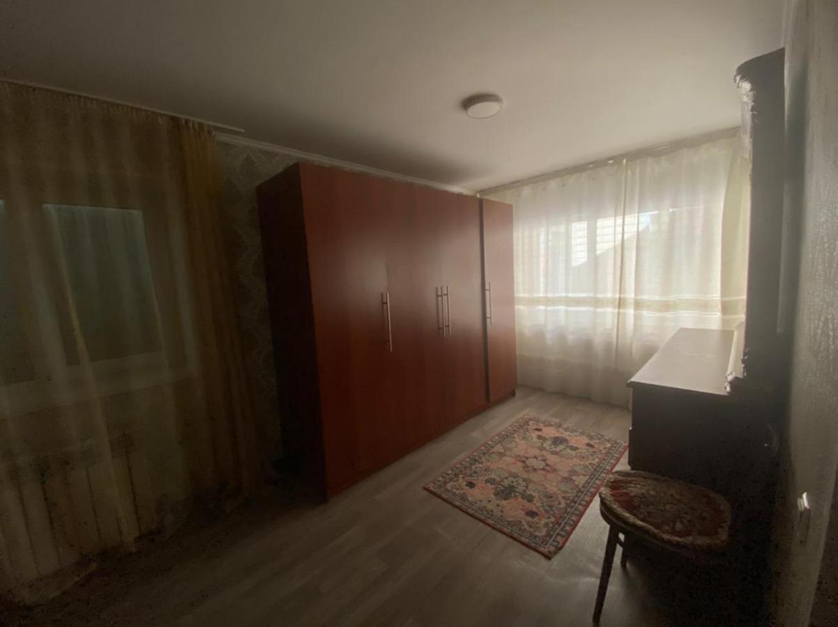 Room Hostel Dostyk Almaty Luaran gambar