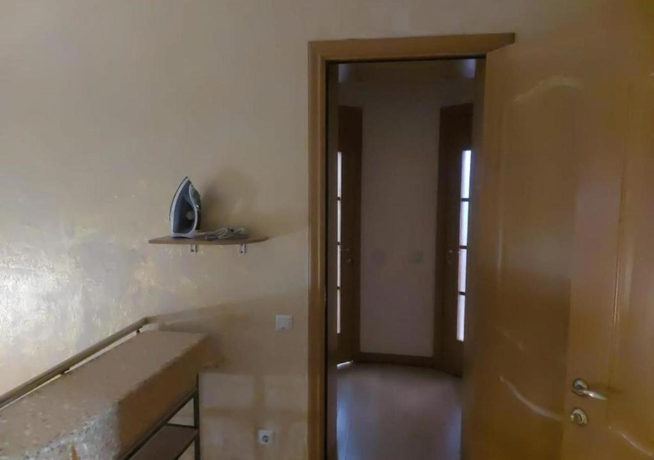 Room Hostel Dostyk Almaty Luaran gambar