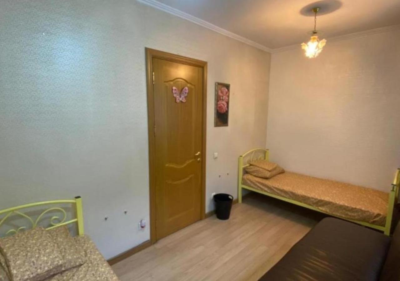 Room Hostel Dostyk Almaty Luaran gambar