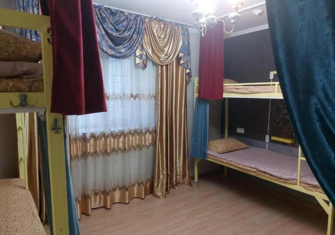 Room Hostel Dostyk Almaty Luaran gambar