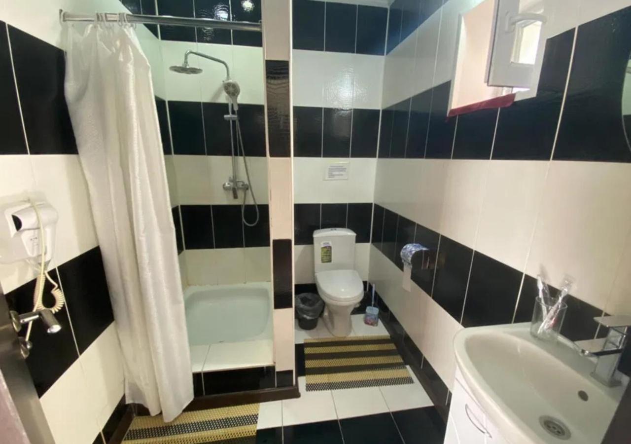 Room Hostel Dostyk Almaty Luaran gambar